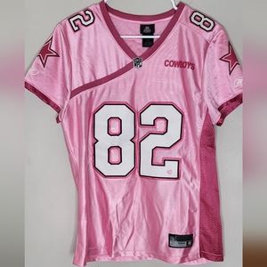 NFL Reebok Cowboys Pink Jersey Witten # 22 Size XL